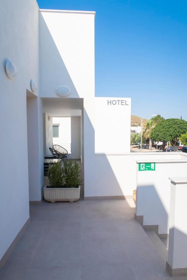 Hotel Senderos Agua Amarga  Eksteriør bilde
